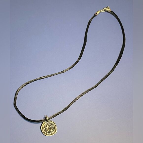 Black satin necklace with “L” medallion. - Picture 2 of 2